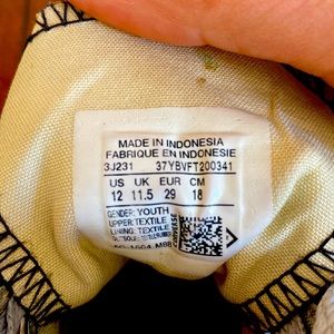 Kids size 12 converse high tops